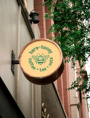 Here Honey logo and sign
